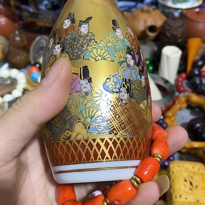 摆件瓷器制作工艺精湛精细