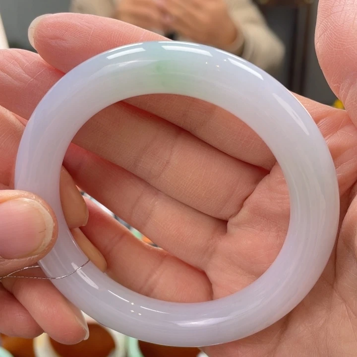 翡翠未镶嵌手镯（圆镯）缅甸翡翠