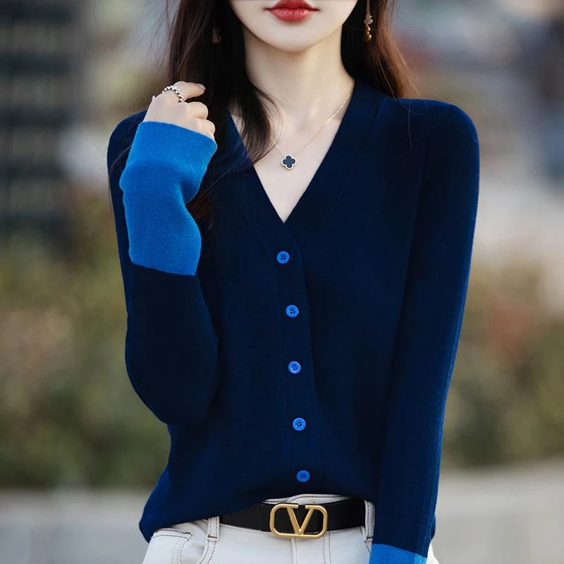 哥弟阿玛施正品2025秋冬新款V领撞色针织开衫女高级感拼接外搭宽