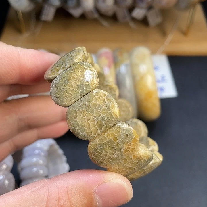 硅化珊瑚（珊瑚玉）未镶嵌手链