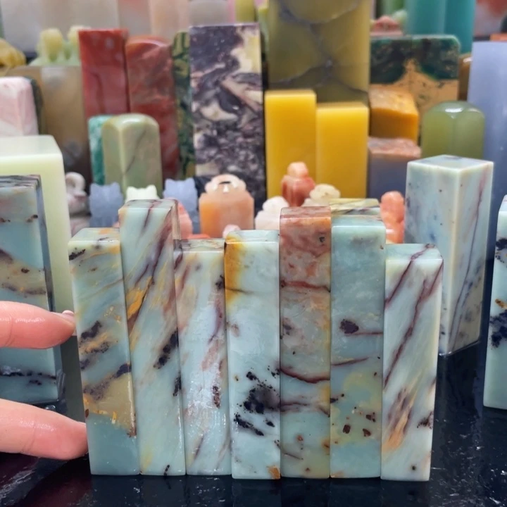 群***庄青田石混合各种石