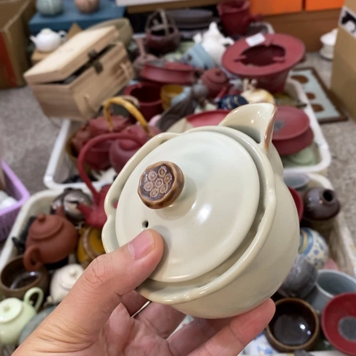 陶瓷艺术品及陶瓷壶