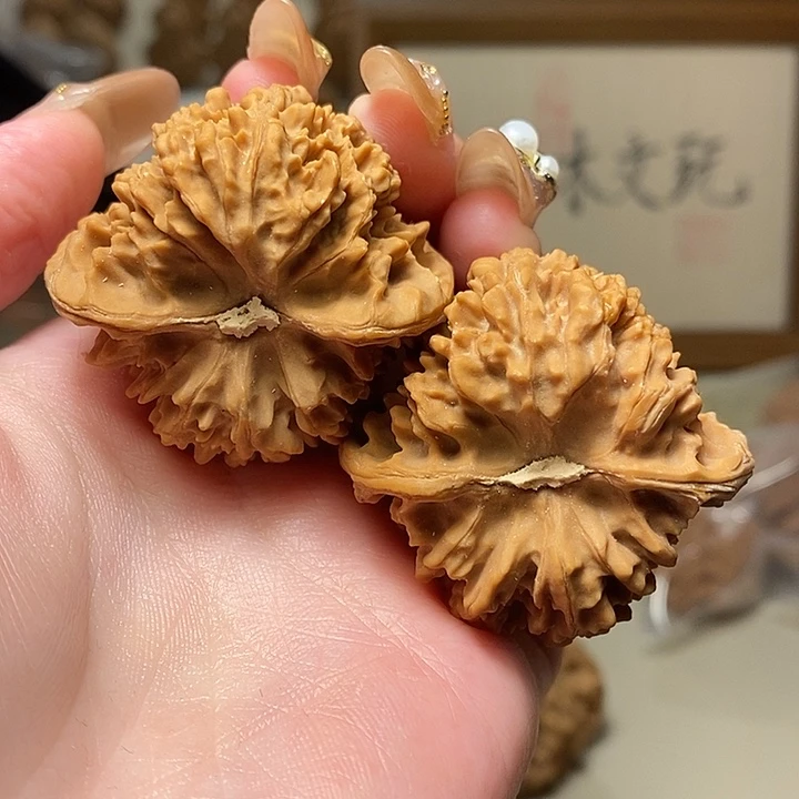 文玩核桃吊坠42满天星