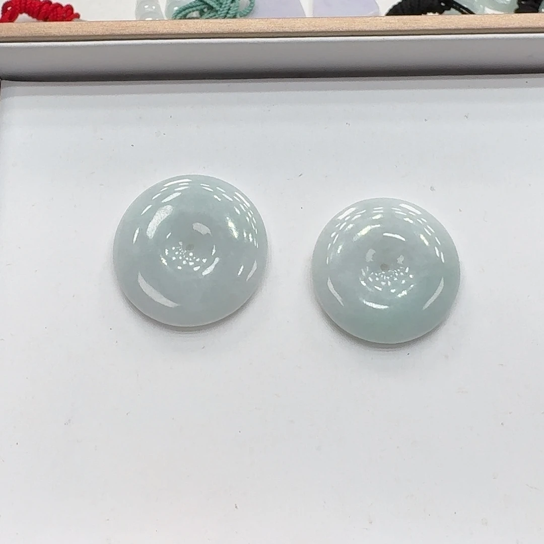 ღ***࿐翡翠未镶嵌颈饰多样性发其一扣子