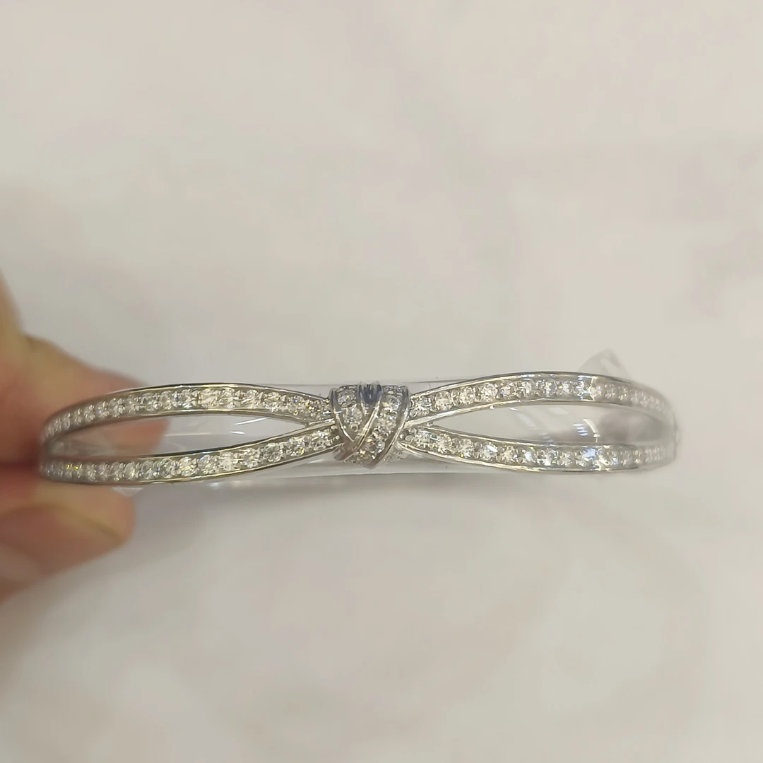 点钻蝴蝶结铂金手镯 pt950手镯