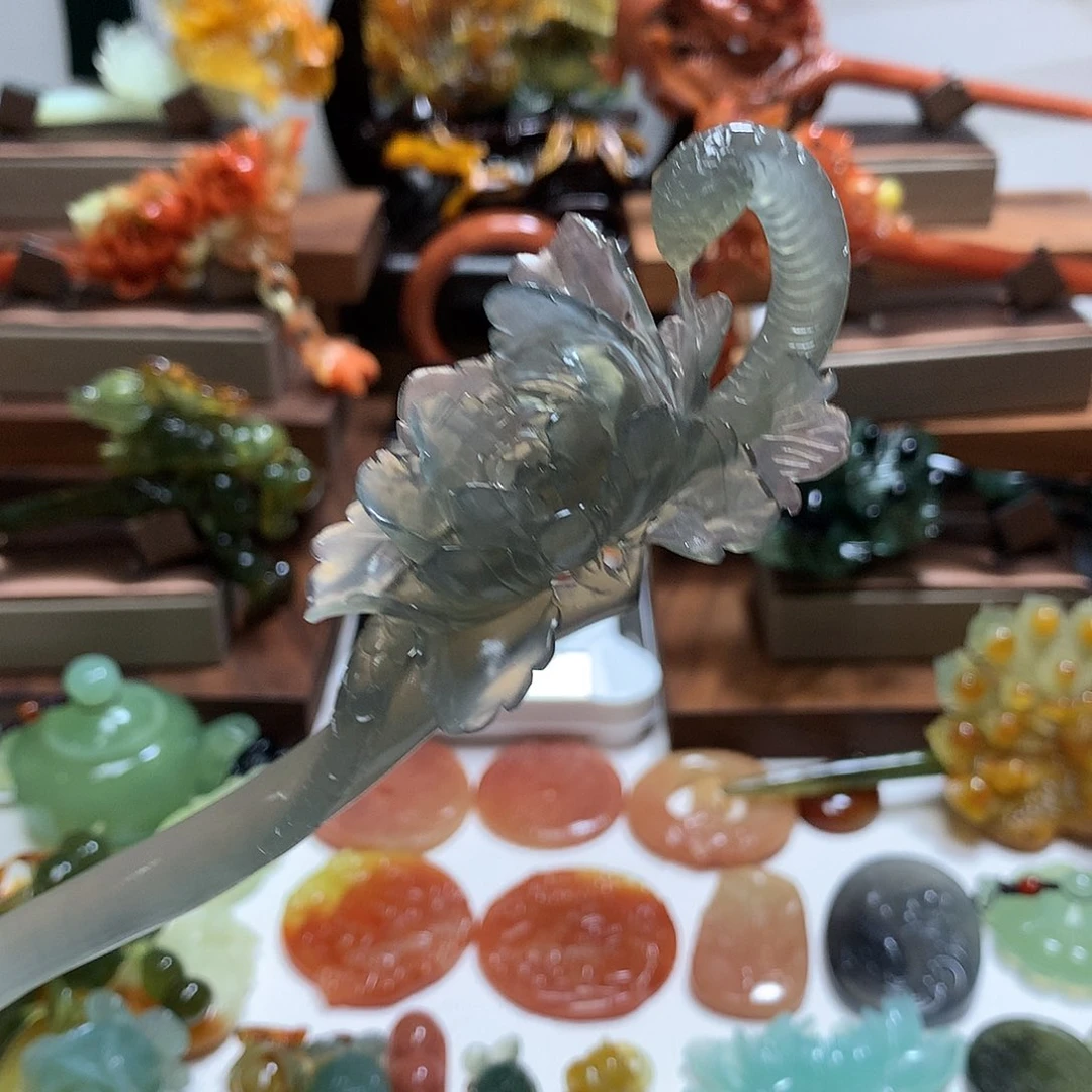 蛇纹石玉未镶嵌发饰
