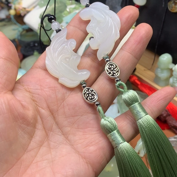 蛇纹石玉合金颈饰