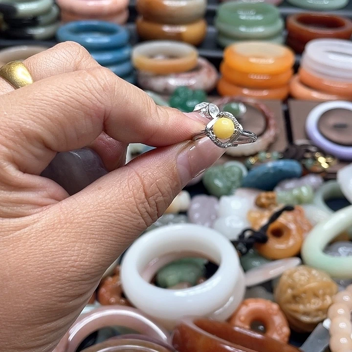 石英质玉手镯合金