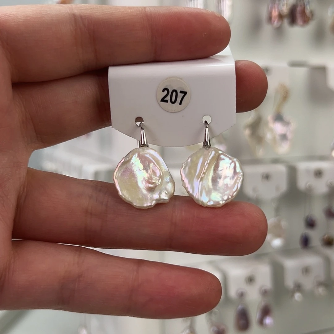 非金属巴洛克花瓣耳饰