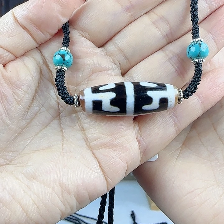 玛瑙/玉髓颈饰合金行运