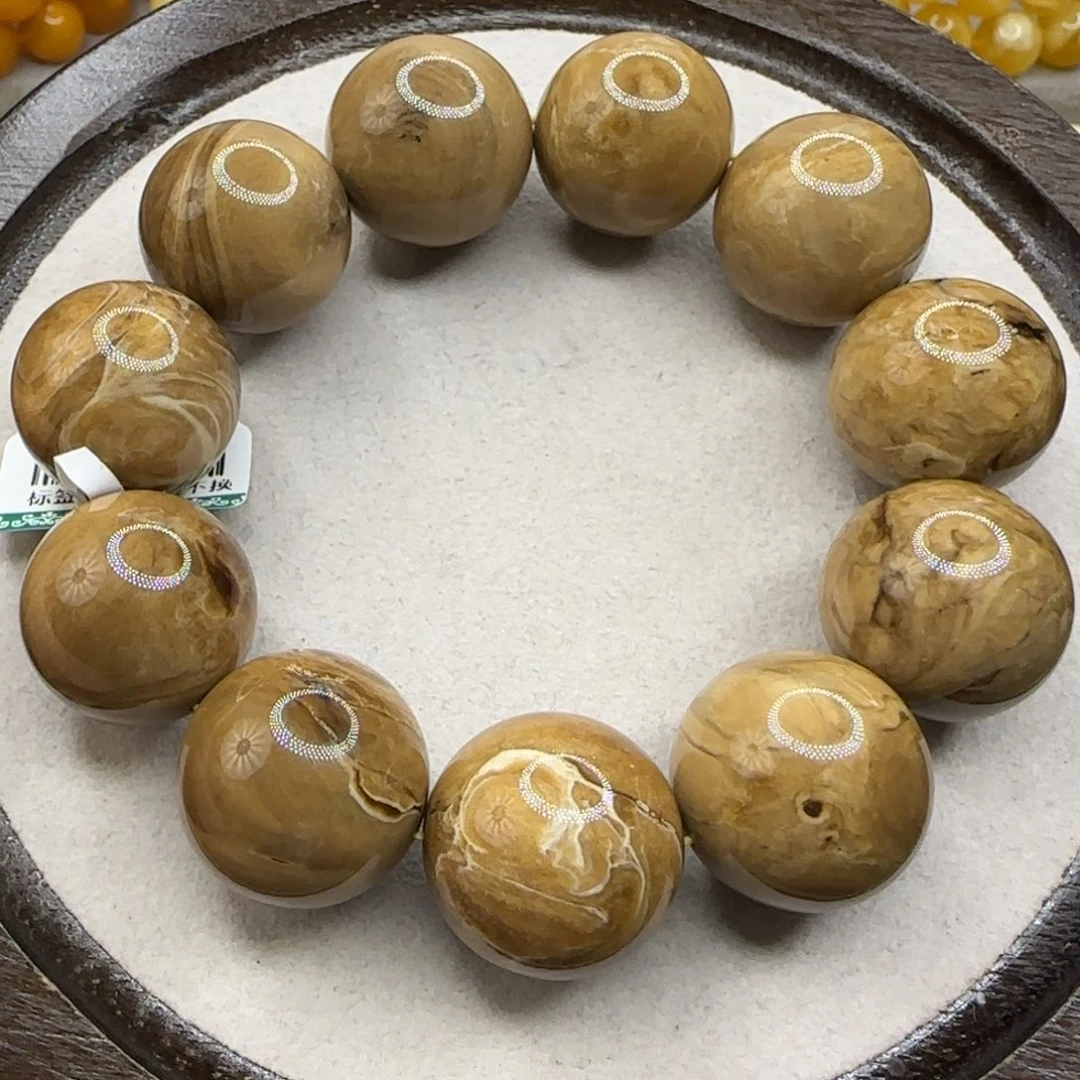 琥珀未镶嵌珠宝奇石21