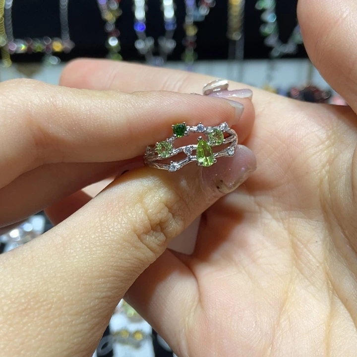 橄榄石戒指银S925镀金镶嵌透辉 多宝戒指