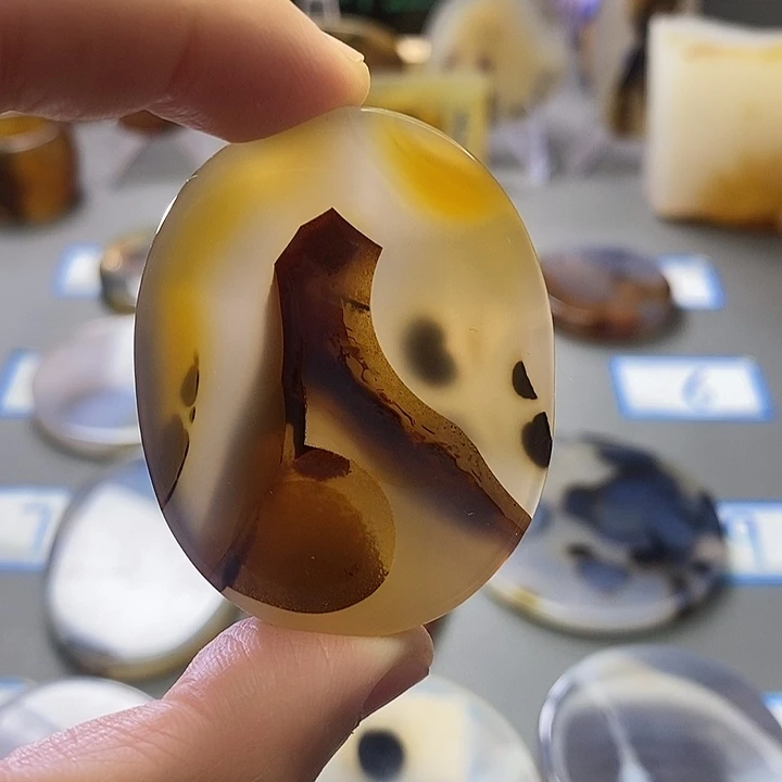 玛瑙/玉髓未镶嵌珠宝半成品22