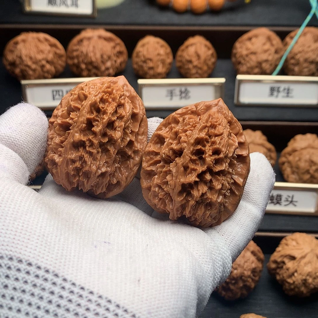 文玩核桃吊坠44号大花