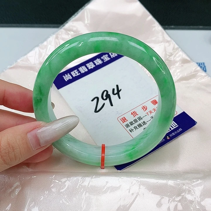 翡翠手镯未镶嵌媚**狐翡翠12