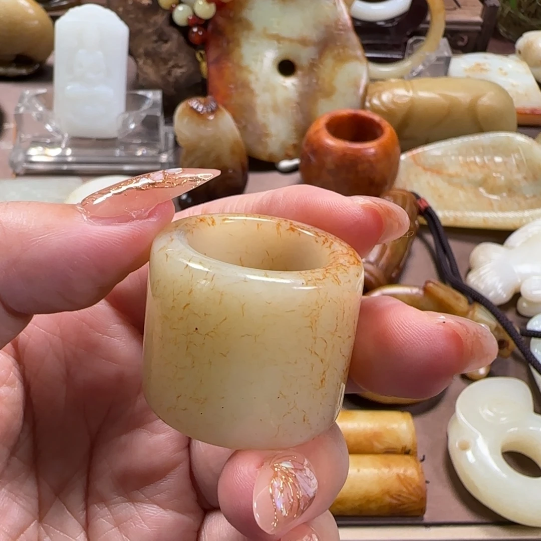 和田玉（糖玉）未镶嵌颈饰