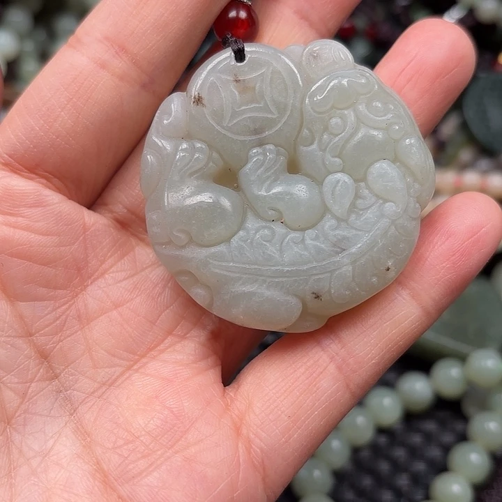 和田玉颈饰未镶嵌