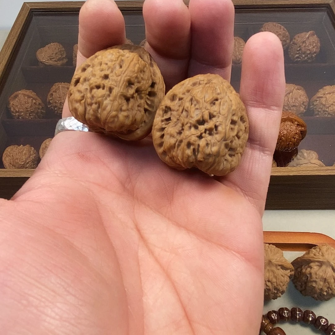 文玩核桃吊坠M****k平底锅