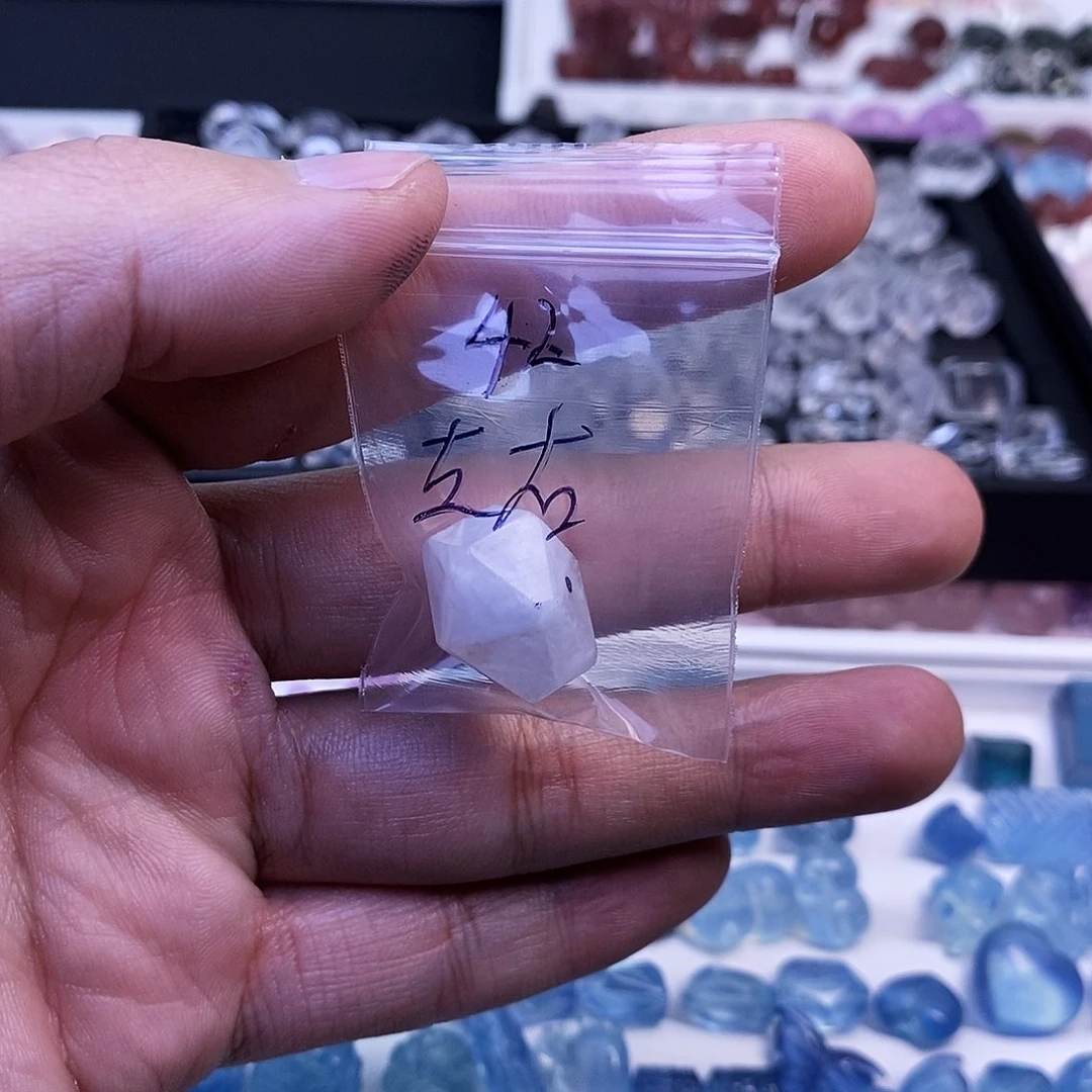 水晶颈饰未镶嵌S****.天然水晶