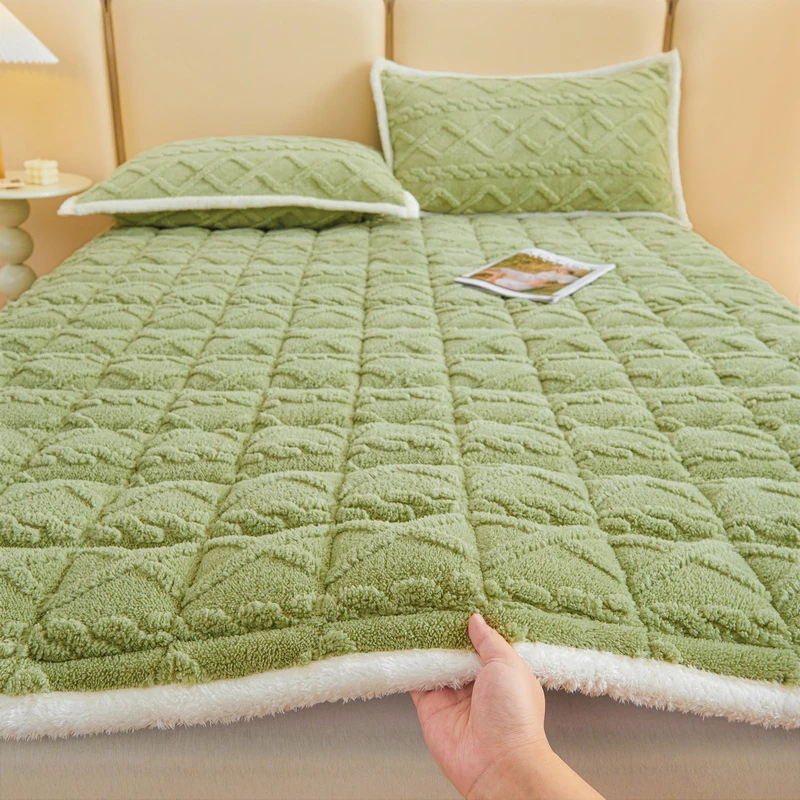 纯色塔芙绒夹棉软床垫（总）YJ