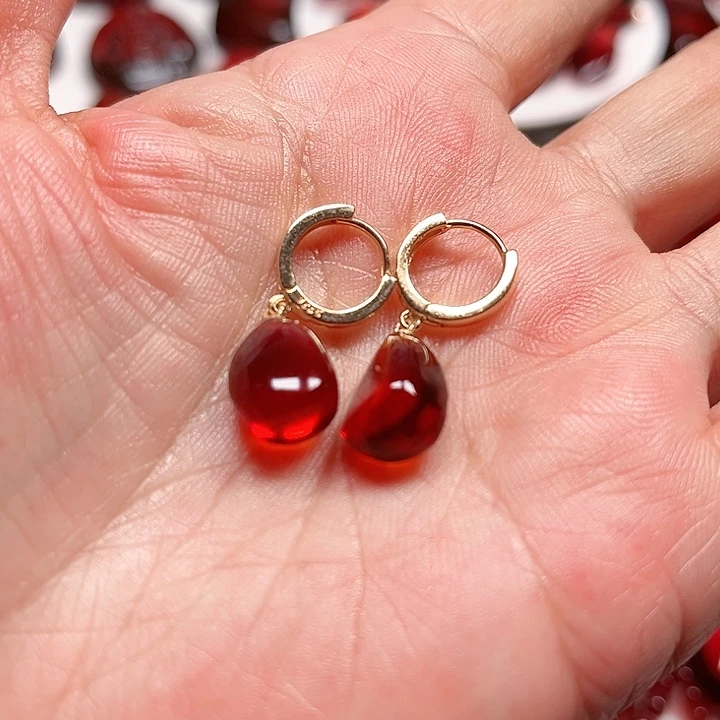 未镶嵌血珀耳饰一**过天然血珀随形耳坠