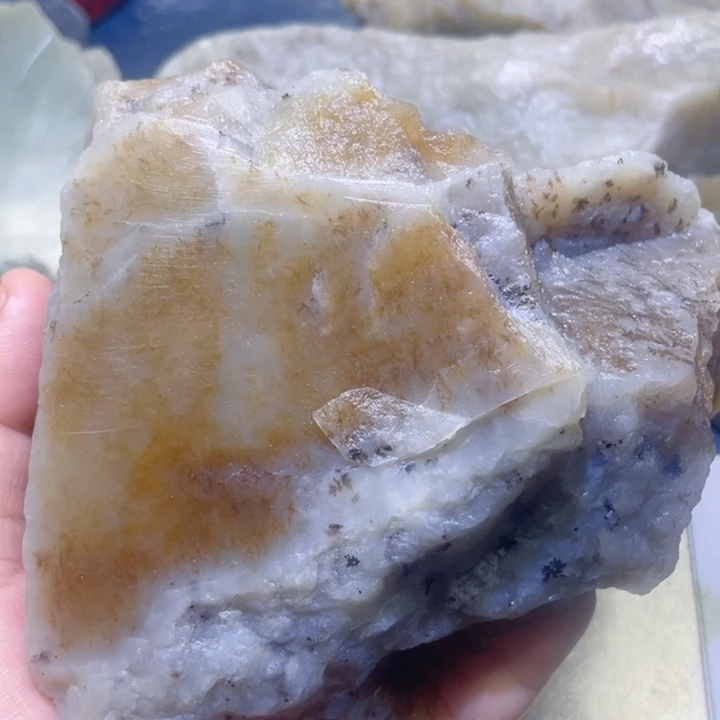 和田玉未镶嵌珠宝半成品