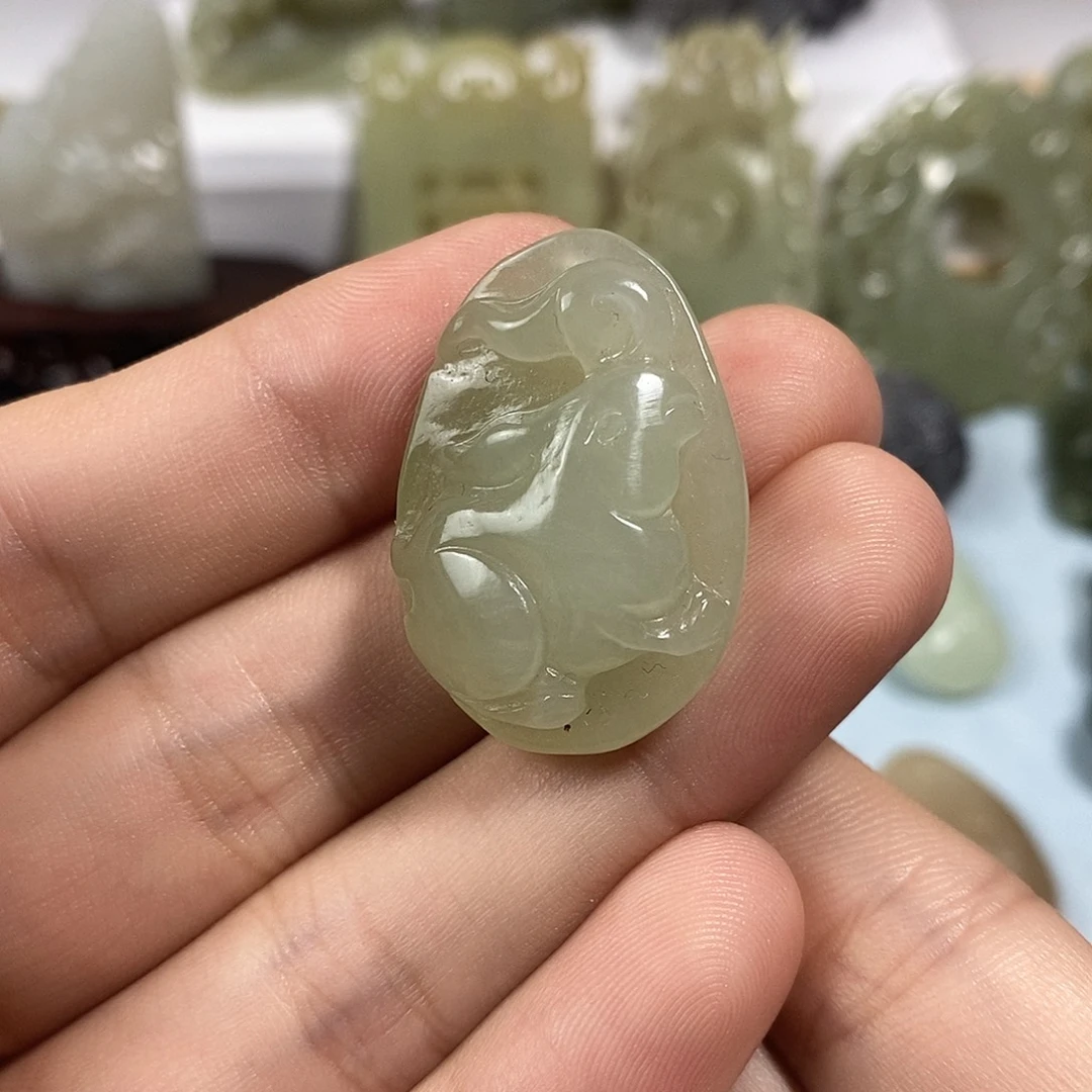 和田玉未镶嵌挂件