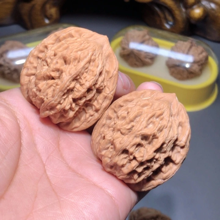 文玩核桃把件40麦虎