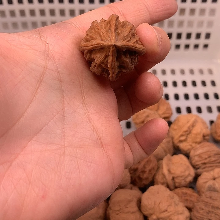 嗯***吖文玩核桃吊坠文玩核桃