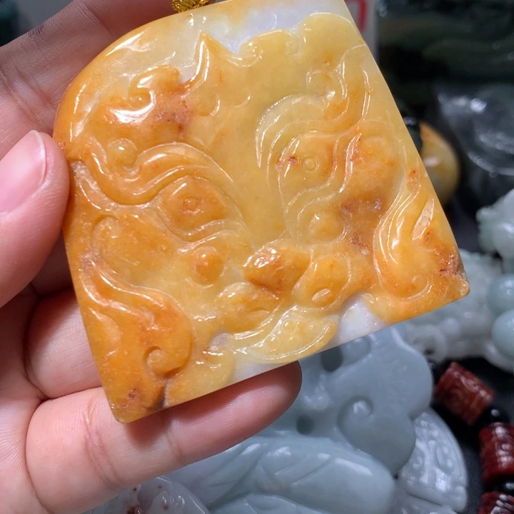 翡翠未镶嵌颈饰保真天然A货翡翠