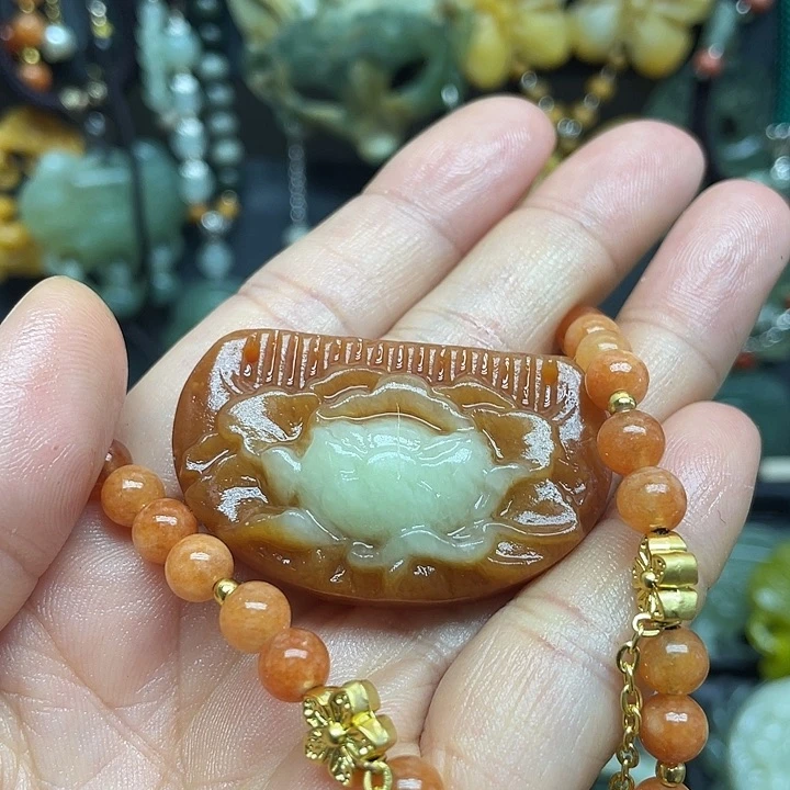 未镶嵌蛇纹石玉颈饰