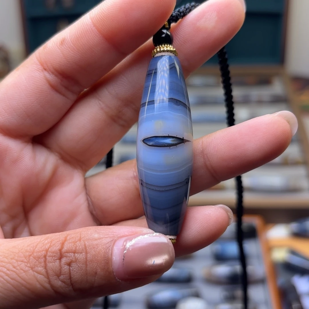 重***家玛瑙/玉髓未镶嵌颈饰