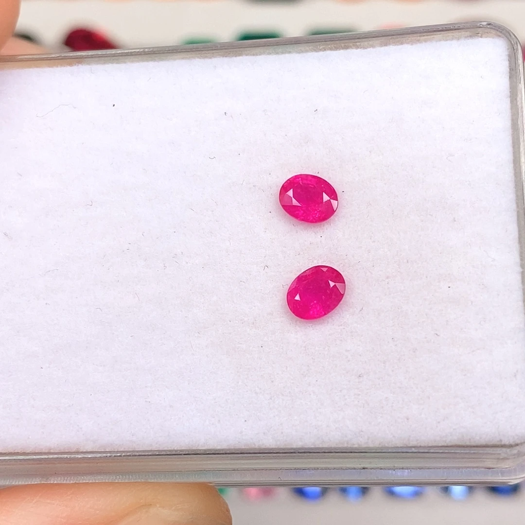 红宝石裸石1.05ct天然缅甸红宝石裸石带证书
