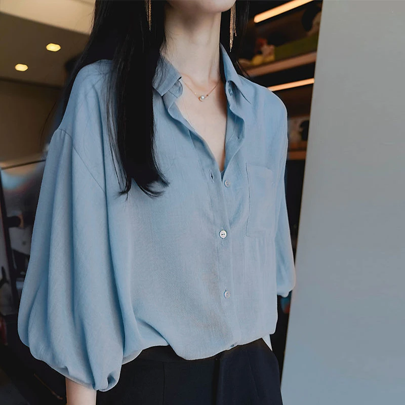 蓝色通勤雪纺短袖衬衫女2025夏季洋气漂亮小衫别致七分袖开衫上衣