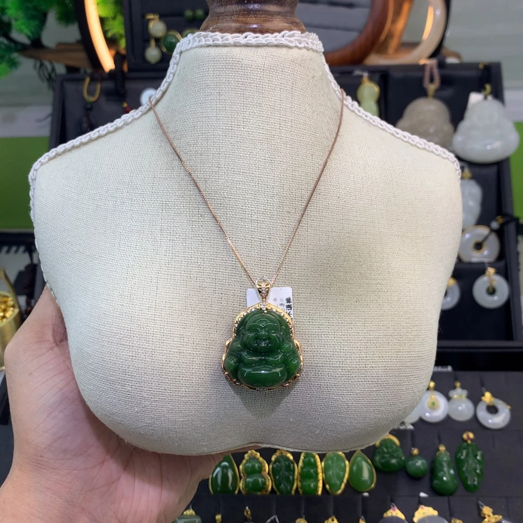 和田玉18K金镶嵌吊坠(赠链)