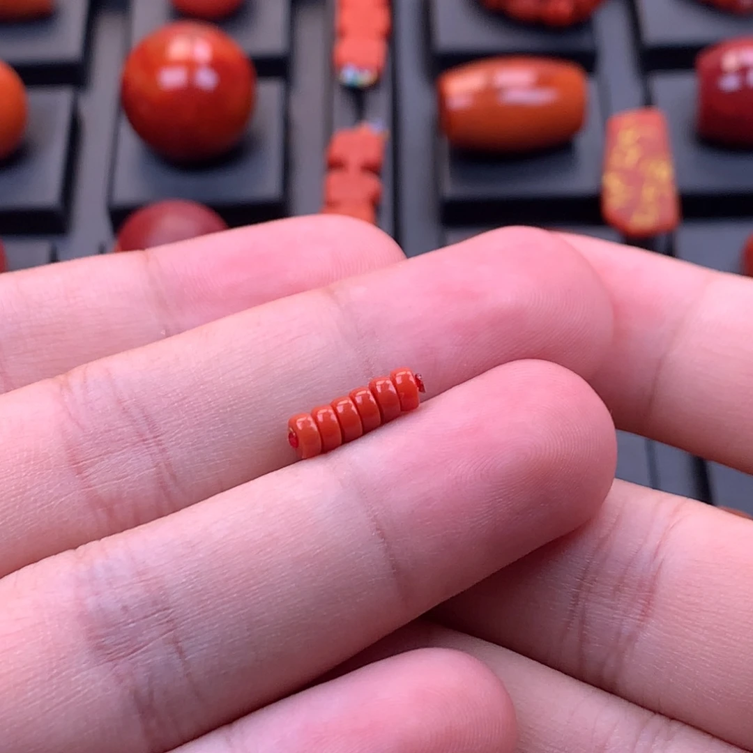 南红玛瑙未镶嵌川料原矿精工隔片4mm