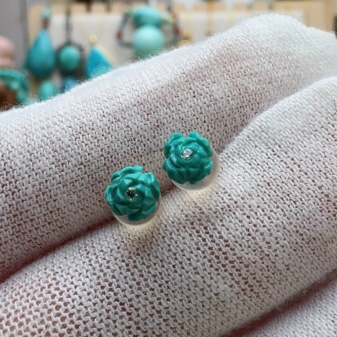 绿松石配饰18K金镶嵌