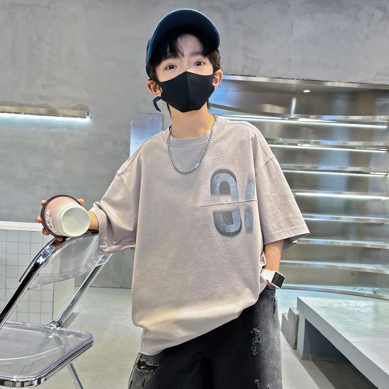 FAVMARTHA儿童装男童夏装t恤2025新款男孩帅气上衣夏季运动大童纯