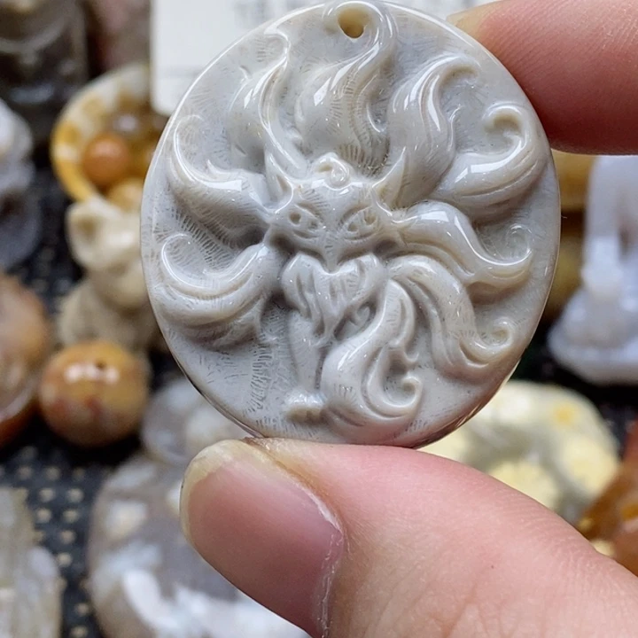 硅化珊瑚（珊瑚玉）未镶嵌颈饰小吊坠