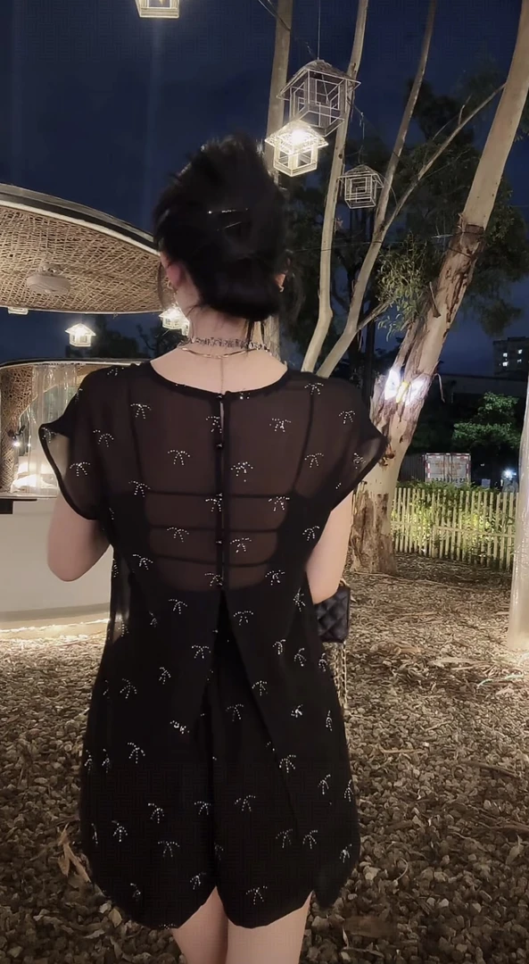 重工烫钻马甲西装外套短裤高级套装女2025夏季氛围感两件套