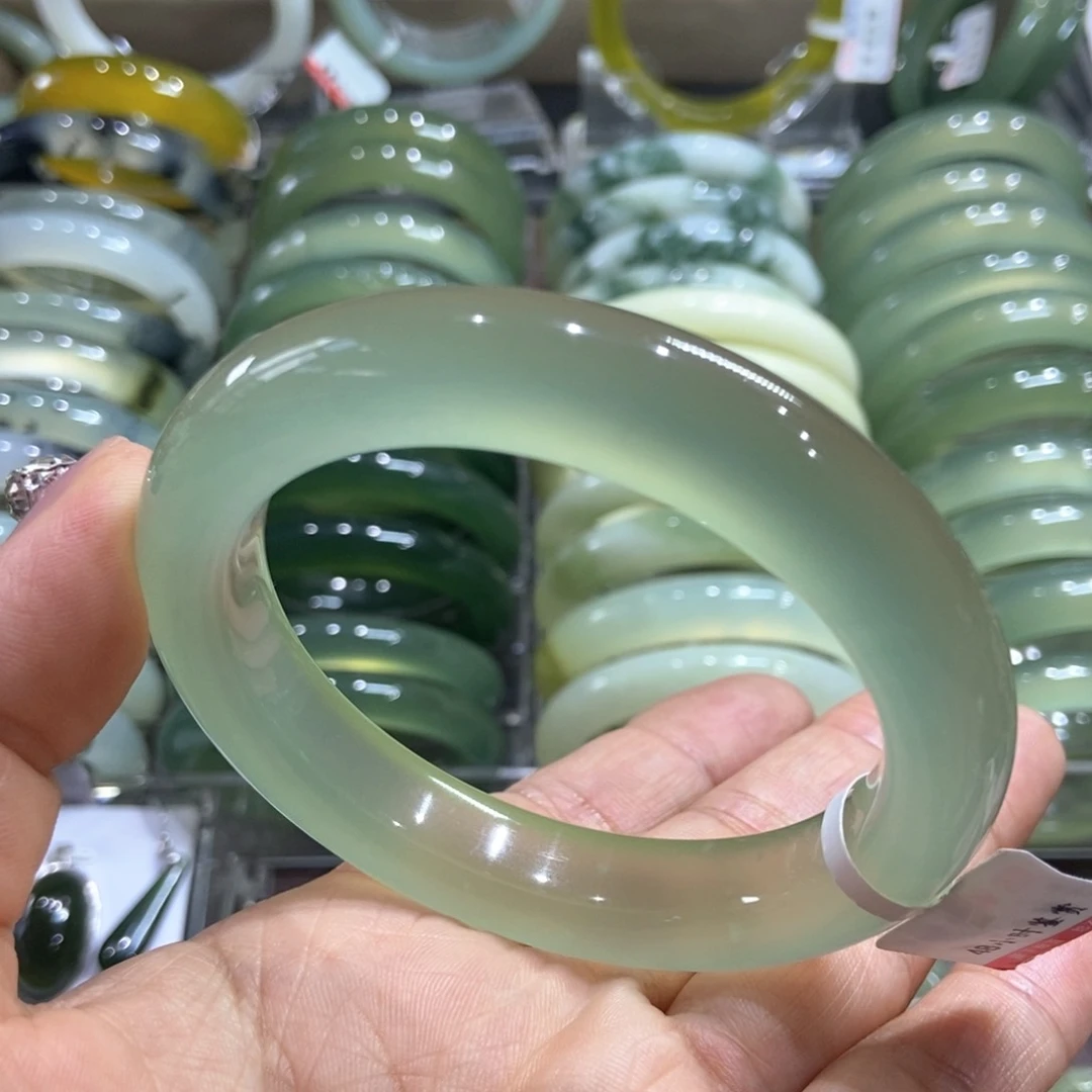 蛇纹石玉未镶嵌手镯60