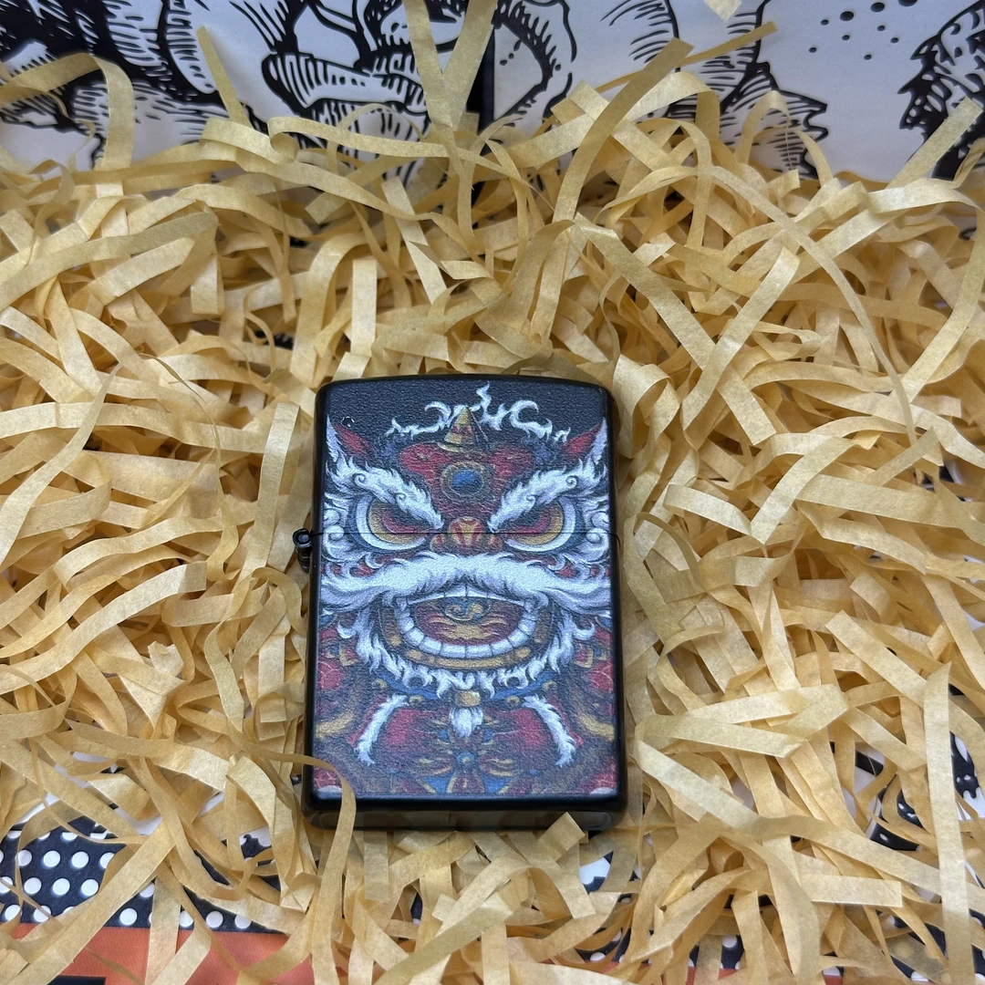 彩绘媒油防风打火机小瑞兽