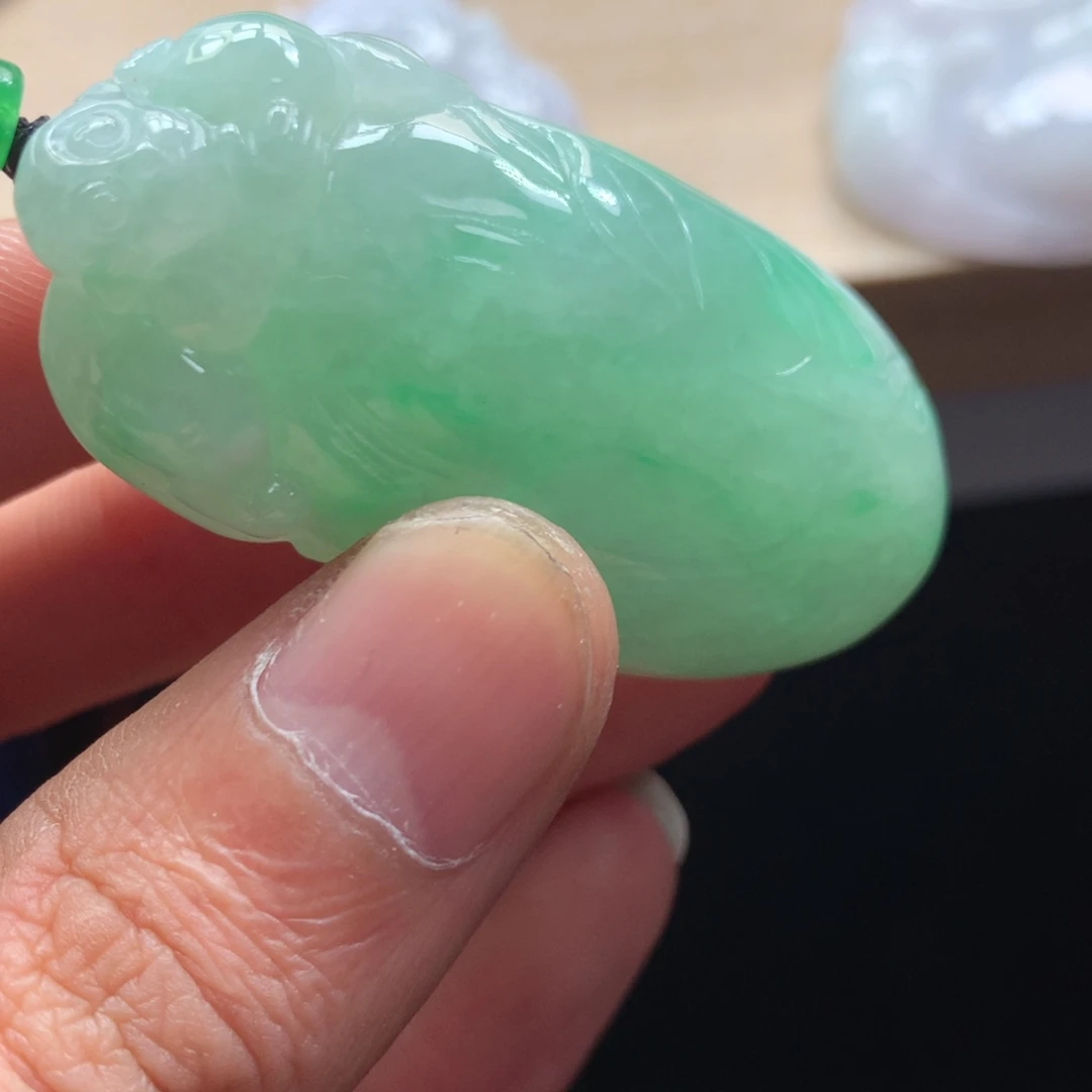 颈饰未镶嵌翡翠吊坠