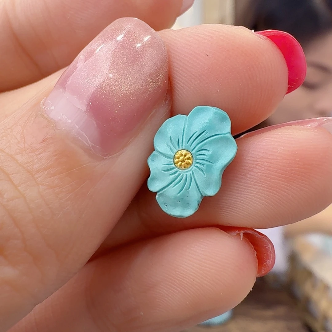 绿松石未镶嵌珠宝奇石