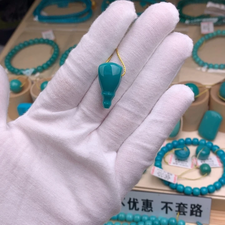 未镶嵌绿松石珠宝奇石