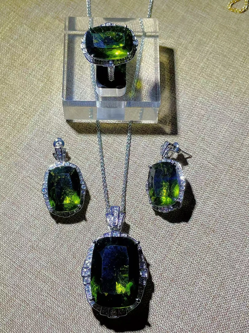 吊坠 璀璨精美Tbbo17-66