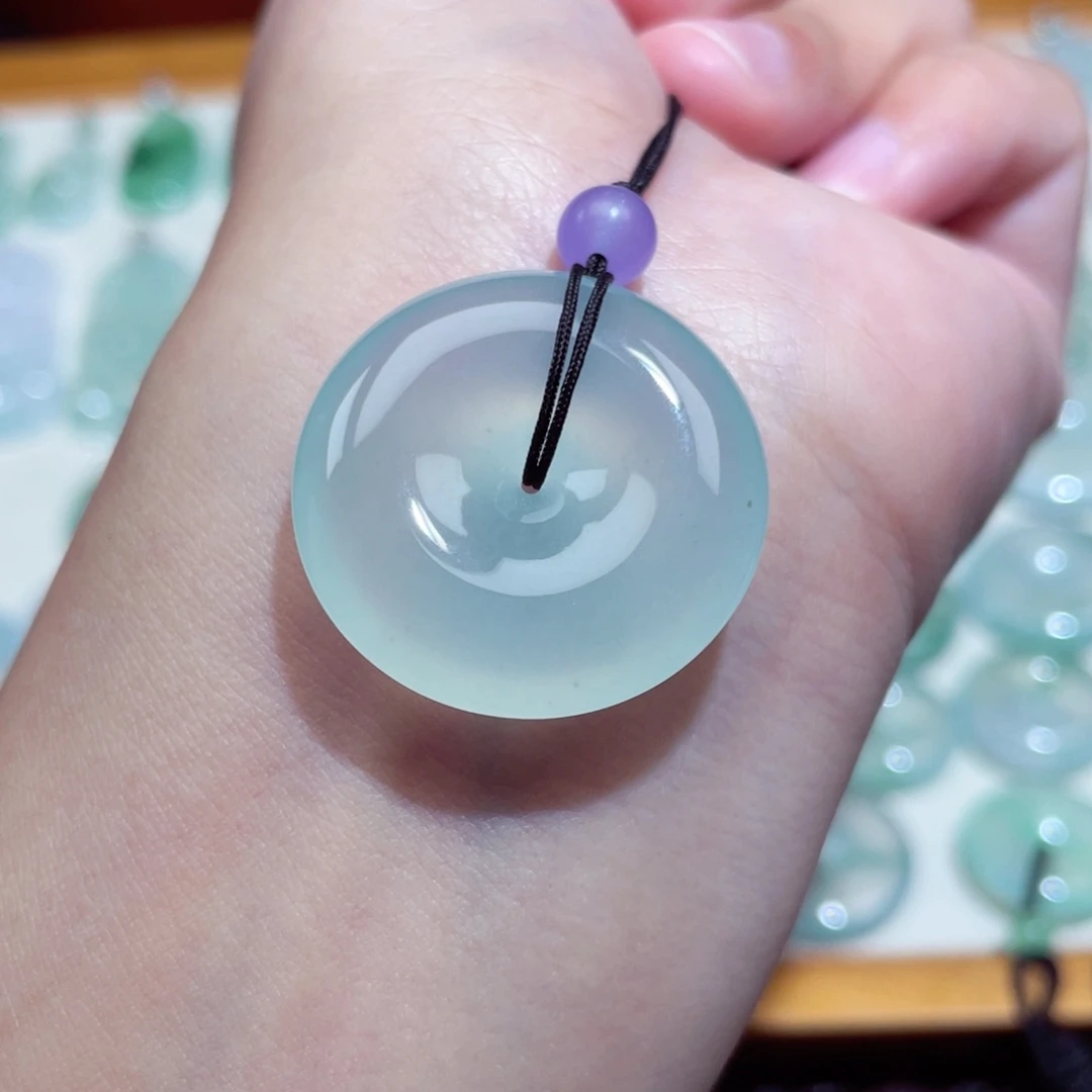 翡翠未镶嵌颈饰扣子