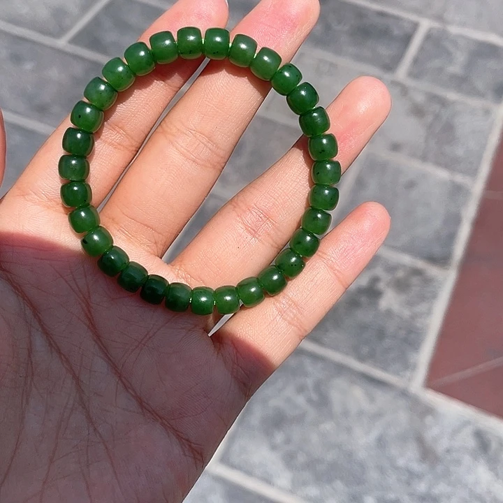手串未镶嵌和田玉约6×7碧玉手串（冰冰）