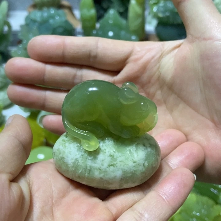 【闪购商品】未镶嵌蛇纹石玉把件