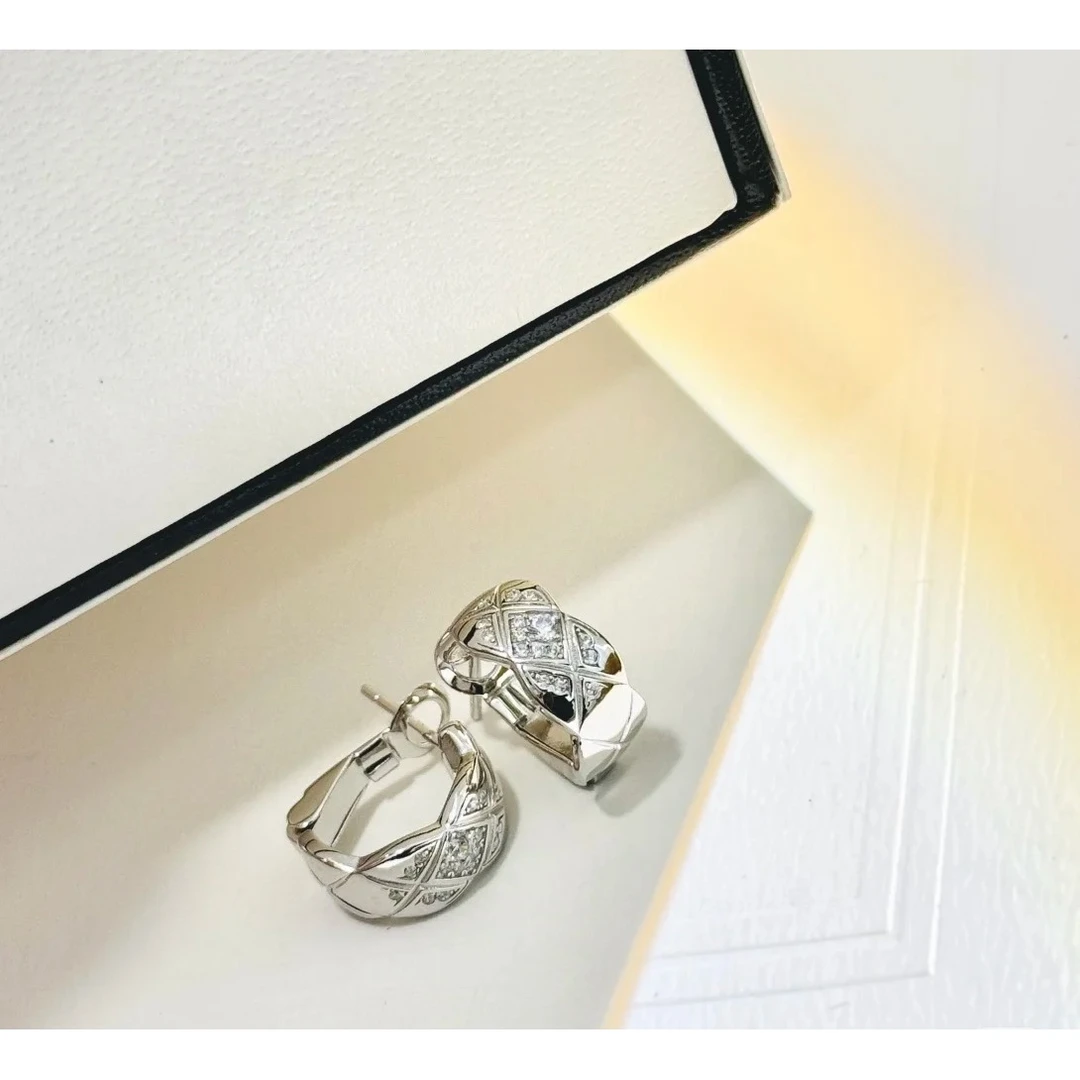 铜合金锆石耳饰  时尚百搭经典菱格镶钻气质耳饰ZE 188